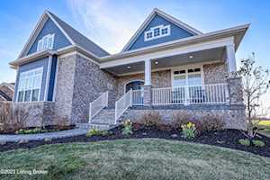 1035 Champions Cir Simpsonville, KY 40067