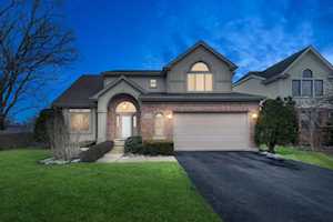 1113 S Elmhurst Rd Wheeling, IL 60090