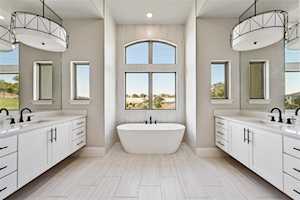 800 Whitcomb WAY Lakeway, TX 78738