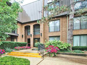 3 The Court of Harborside #111 Northbrook, IL 60062