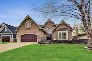 1240 N Chicago Ave Arlington Heights, IL 60004