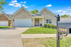7626 Pauls View Pl Louisville, KY 40228