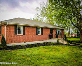 110 Roberts St Pleasureville, KY 40057