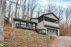 13832 W Old Nashville Rd Columbus, IN 47201