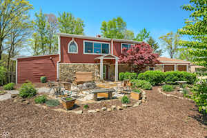 6517 Snug Harbour Ln Unionville, IN 47468