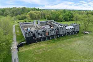 6900 Dave Carr Rd Charlestown, IN 47111