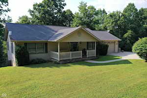 821 Brown Hill Ln Nashville, IN 47448