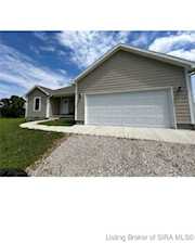 2271 S Bluff Run Dr Hanover, IN 47243