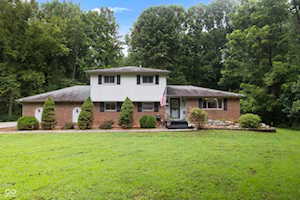 7502 Lion Dr Nineveh, IN 46164