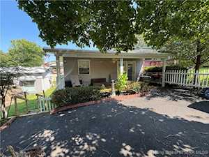 2905 Dillard Rd Birdseye, IN 47513