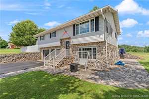 1058 N Sandy Hook Rd Paoli, IN 47454