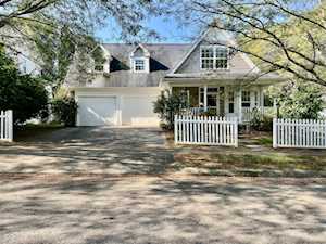 5631 Black Oak Dr Columbus, IN 47201