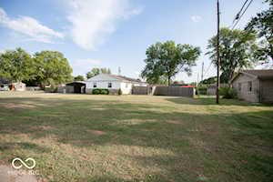 3357 Nottingham Dr Columbus, IN 47203