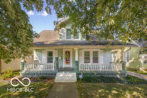 2118 Maple St Columbus, IN 47201