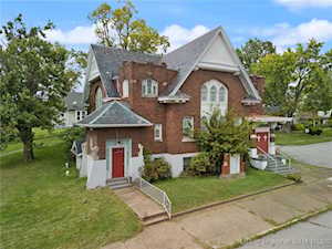 200 W Park Place Jeffersonville, IN 47130