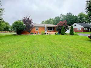 8394 E Mulberry St Columbus, IN 47203