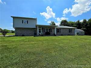 3305 E Randy Ln Salem, IN 47167