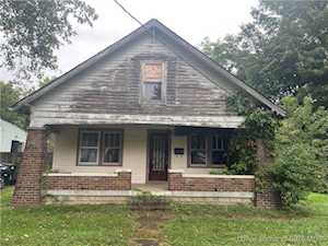 717 W Kenwood Ave Clarksville, IN 47129