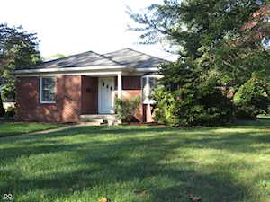 2250 Sycamore St Columbus, IN 47201