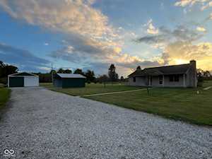 8350 S County Road 175  W Commiskey, IN 47227