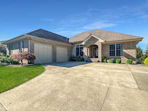 6105 Horizon Dr Columbus, IN 47201