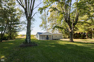 141 Dawson St Columbus, IN 47201