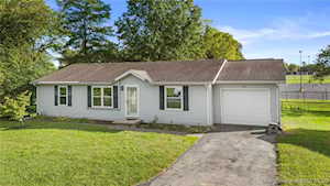215 Sharon Dr Hanover, IN 47243