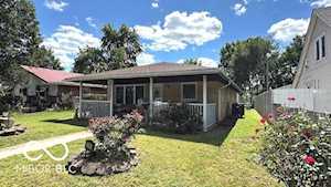 2263 Wallace Ave Columbus, IN 47201