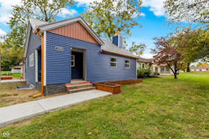 2035 10th St Columbus, IN 47201