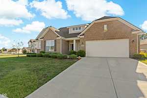 2951 Daylily Dr Columbus, IN 47201