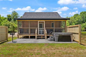 3346 Indian Cove Rd Birdseye, IN 47513