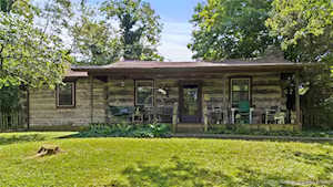 1538 E Ash Hollow Ln Scottsburg, IN 47170