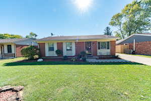 2855 12th St Columbus, IN 47201