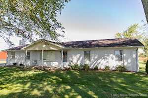 5232 W Reed Rd Hanover, IN 47243
