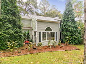 1135 Pinewood Dr Lanesville, IN 47136