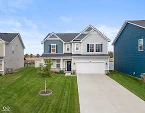 2893 Creekridge Ct Columbus, IN 47201