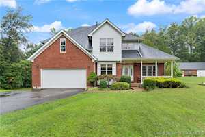 974 Pinewood Trl NE New Salisbury, IN 47161