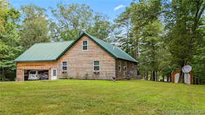 9609 Wolf Creek Rd Lexington, IN 47138