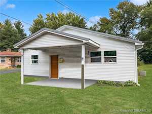 60 Factory Dr Austin, IN 47102