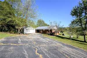 5095 Cardinal Dr NW Depauw, IN 47115