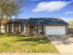 3412 Blueberry Way Jeffersonville, IN 47130