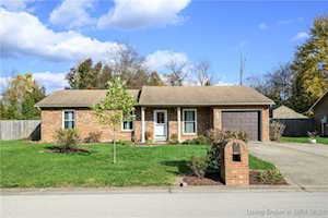 125 Hodge St Charlestown, IN 47111