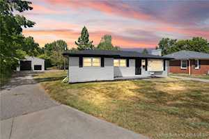 8 Robin Ct New Albany, IN 47150