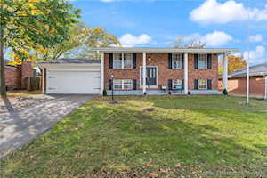 3617 Doe Run Way New Albany, IN 47150