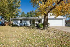 1705 South Dr Columbus, IN 47203