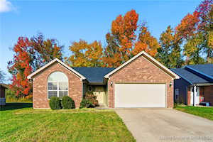 3929 Mariah Dr New Albany, IN 47150