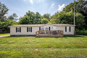 6897 N Bogardus Rd Austin, IN 47102