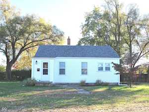 2651 Clifty St Columbus, IN 47201