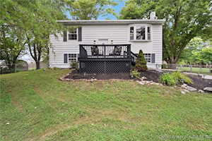 9180 Robin Rd Georgetown, IN 47122