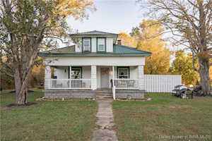 6916 N Pumpkin Center East Rd Scottsburg, IN 47170